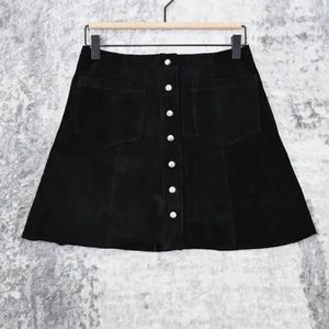 Reformation sold out Veda A-line suede button up mini skirt. Black. Size 2